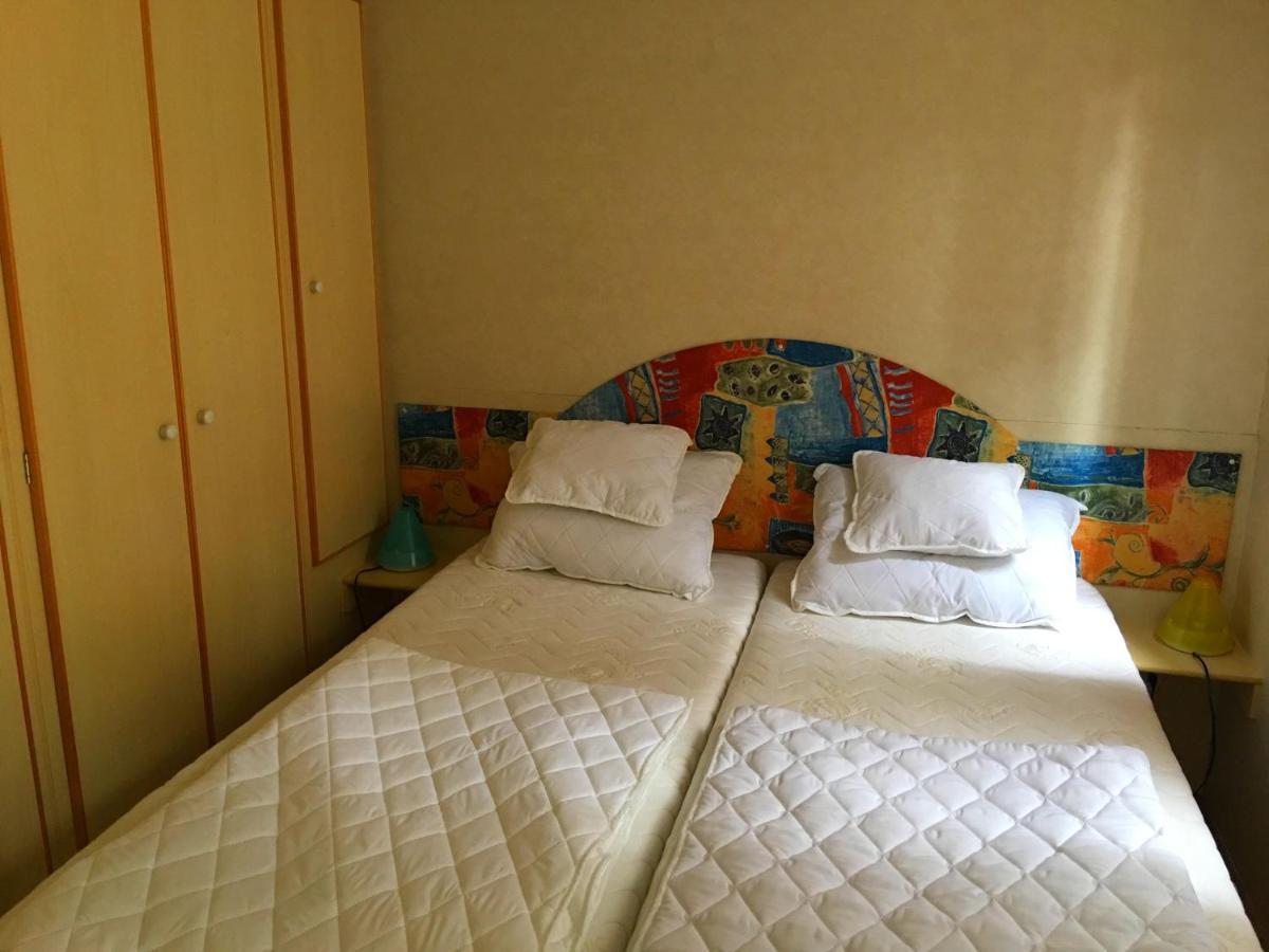 Buona Mobile Homes On Camping Mare E Pineta Lido di Spina Luaran gambar