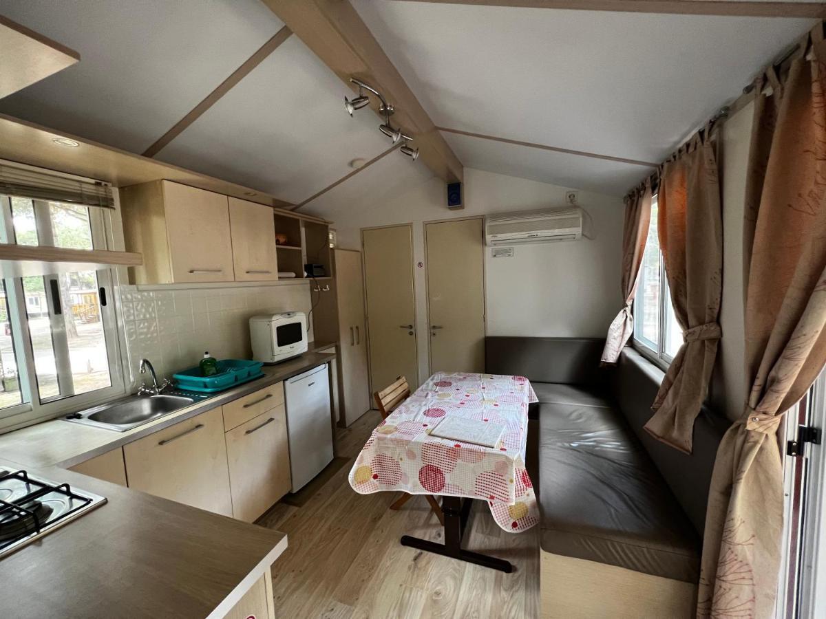 Buona Mobile Homes On Camping Mare E Pineta Lido di Spina Luaran gambar