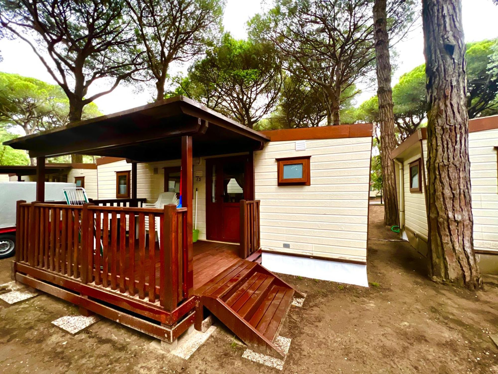 Buona Mobile Homes On Camping Mare E Pineta Lido di Spina Luaran gambar