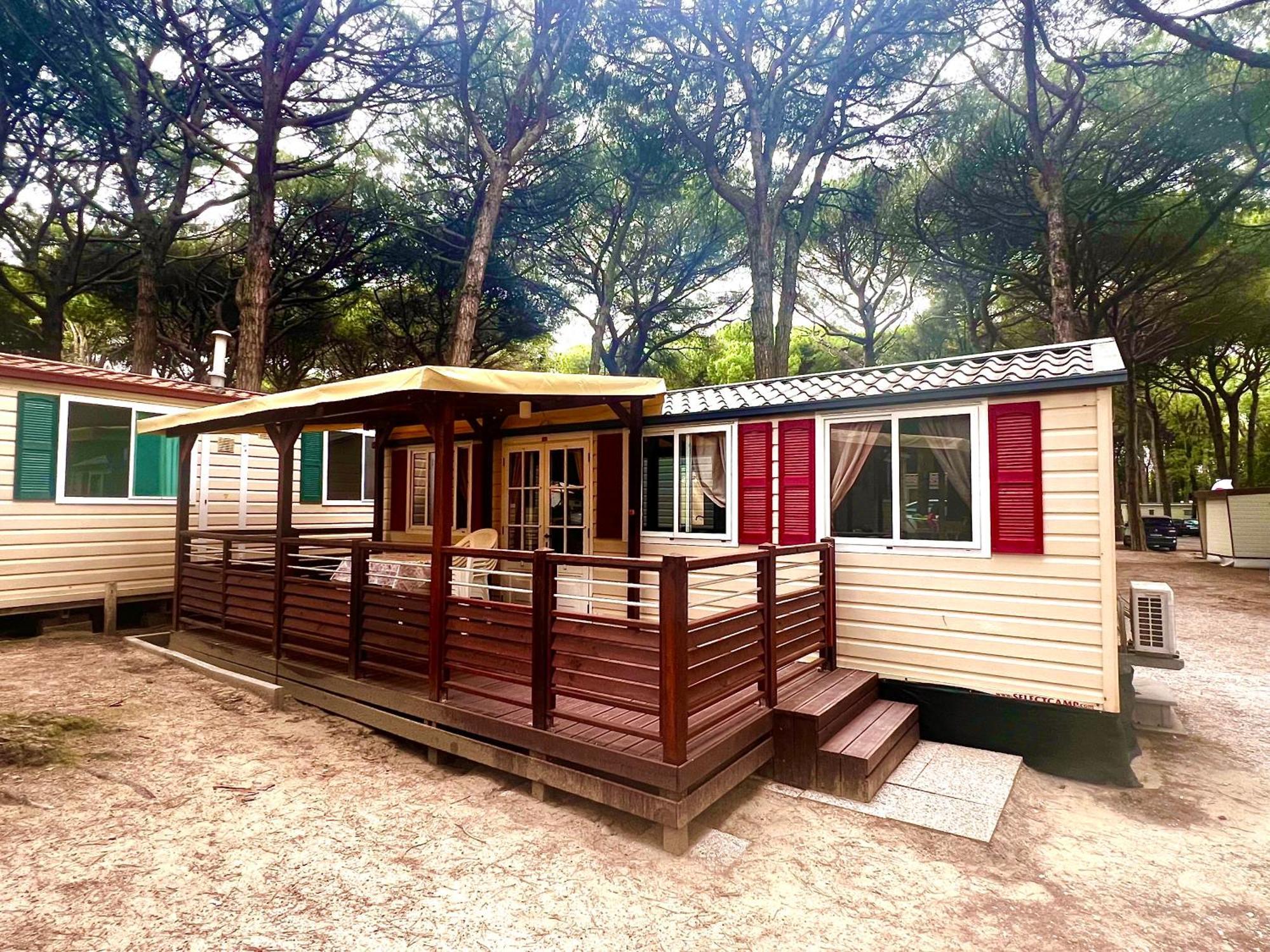 Buona Mobile Homes On Camping Mare E Pineta Lido di Spina Luaran gambar
